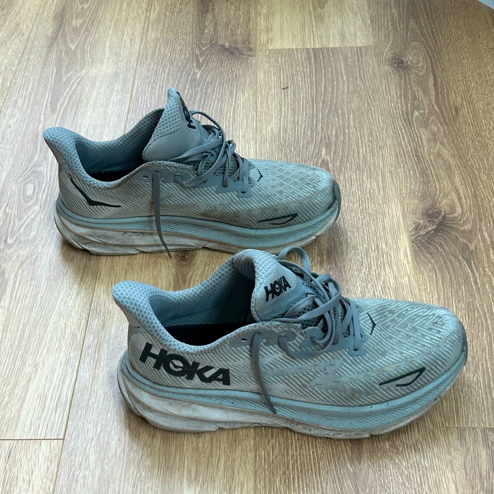Men’s Hoka Clifton 9 size 10.5